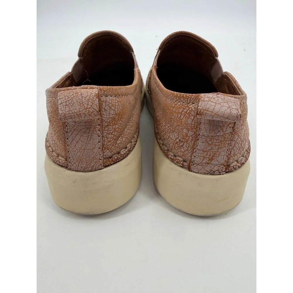 Frye Ivy Slip On Shoes Womens 6M‎ Tan Distressed Leather Sneakers